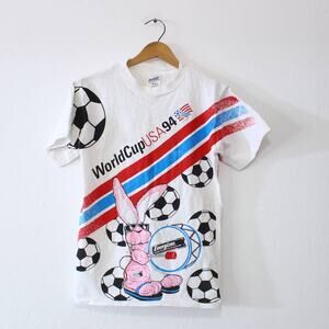 Vintage Kids World Cup Soccer USA 1994 Energizer Bunny T Shirt XL